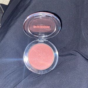 Buxom Wanderlust Blush in Dolly